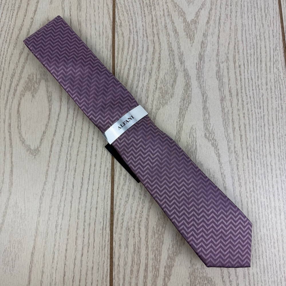 813 Alfani Men's Tie Abstract Chevron Pattern 650 Pink $55 Polyester